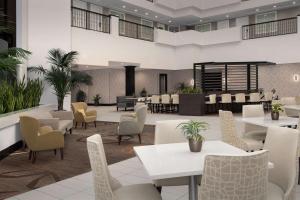 Embassy Suites La Quinta Hotel & Spa - Dining and Culinary Offerings