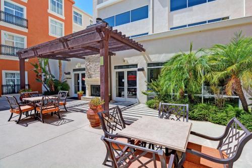 Embassy Suites Valencia - Tips for Your Stay