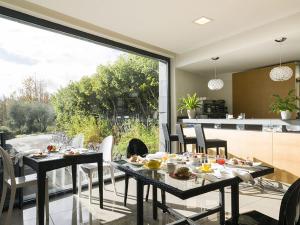 Esperia Palace Hotel & Resort Spa - Policies and Additional Information