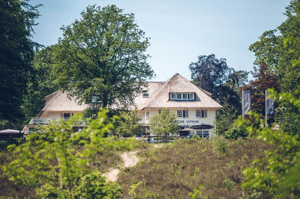 Estate The Outlook Hellendoorn Review