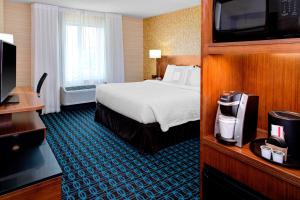 Fairfield Inn & Suites by Marriott Bakersfield North/Airport - Location and Accessibility