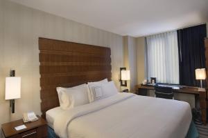 Fairfield Inn & Suites by Marriott New York Manhattan/Fifth Avenue - Frequently Asked Questions