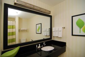 Fairfield Inn & Suites Tehachapi - Transportation and Location