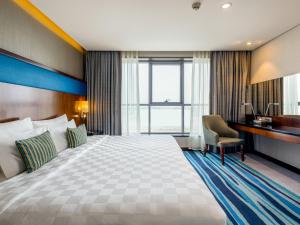 Flora Al Barsha Hotel At The Mall - Location and Accessibility