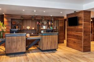 Four Points by Sheraton Los Angeles Westside - Room Types