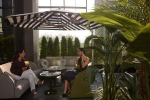 Four Seasons Hotel Dubai International Financial Centre - Seamless Beach Access at Sister Property