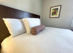 Governors Inn Hotel Sacramento - Policies and Restrictions