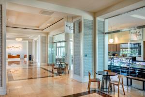 Grand Bay Hotel San Francisco - Dining Experience