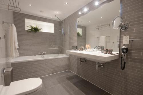 Grand Canal Boutique Hotel - Additional Services