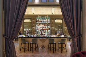 Grand Hotel Et Des Palmes - Local Attractions