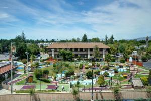 Hampton Inn & Suites Sunnyvale-Silicon Valley, Ca - Policies and Sustainability