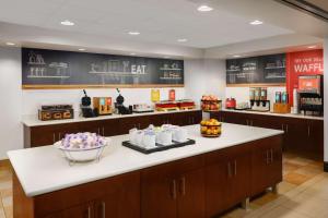 Hampton Inn & Suites West Sacramento - Policies and Information