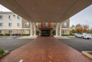 Holiday Inn Express Hotel & Suites Roseville - Galleria Area, an IHG Hotel - Safety and Security Measures