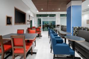 Holiday Inn Express & Suites - Murrieta, an IHG Hotel - Mixed Reviews and Insights