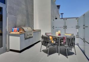 Homewood Suites By Hilton Irvine Spectrum Lake Forest - Policies and Check-in/Check-out