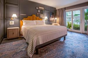 Hotel Amarano Burbank-Hollywood - Nearby Attractions