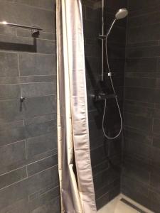 Hotel Bellington - Transportation and Accessibility