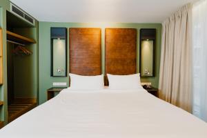Hotel De Hallen - Accessibility and Mobility