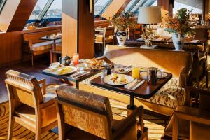 Hotel Madame Rêve - Convenient Check-in and Policies