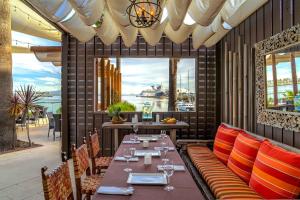 Hotel Maya - a DoubleTree by Hilton Hotel - Dining and Culinary Offerings