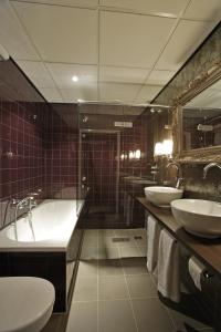Hotel Mijdrecht Marickenland - Transportation and Directions