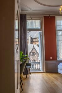 Hotel ML - Nearby Attractions