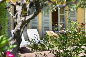 Hotel Royal-Riviera - Frequently Asked Questions