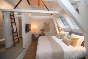 Hotel T Fnidsen - Cozy and Comfortable Guest Rooms