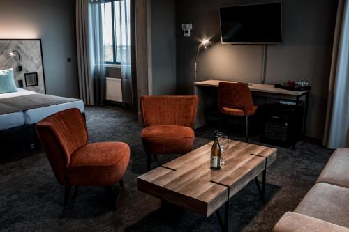 Hotel Ten Cate Emmen - Booking Information