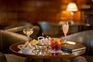 Hotel Villa Cipriani - The Sum Up