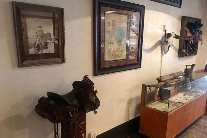 Houston Guided Tour & Heritage Museum - Transportation and Parking