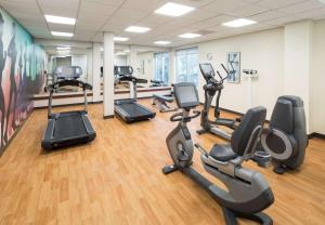 Hyatt Place Jacksonville Airport - Dining and Restaurants