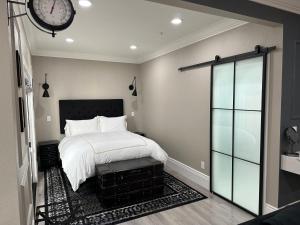 Inn at Depot Hill - Internet and Policies