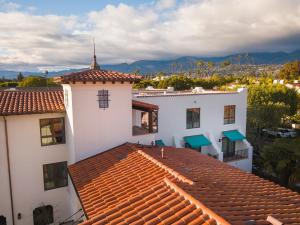La Playa Inn Santa Barbara - Dining and Breakfast Experience