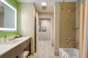 La Quinta by Wyndham Visalia/Sequoia Gateway - Pet-Friendly Information