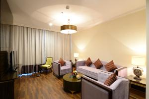 Landmark Premier Hotel - Location and Accessibility