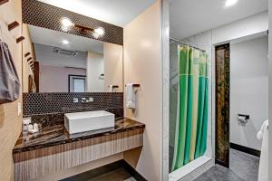 Mahala- Adults Only - Location and Accessibility