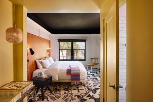 Mama Shelter LA Hollywood - Policies and Check-In Details