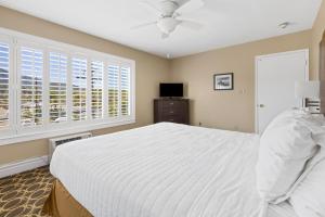 Marin Suites Hotel - Dining and Nightlife