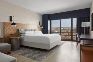 Marina Del Rey Marriott - Activities and Recreation