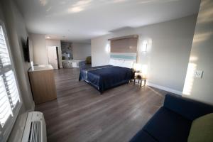 Mid City Inn & Suites Pico Rivera - Business Facilities