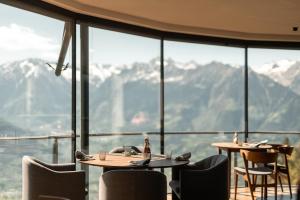 Miramonti Boutique Hotel - Payment Options and Services