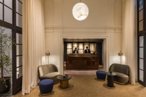 Pavilion Faubourg Saint-Germain & Spa - Delectable Dining Options