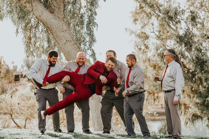 Pensacola Wedding Crashers Bridal Party Tour & Scavenger Hunt - Pricing and Booking Information