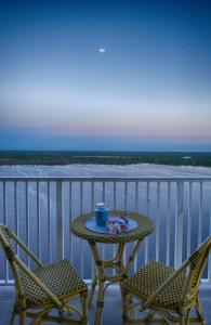 Penthouse Close to Disney Area and Malls Water View - Accessibility and Location