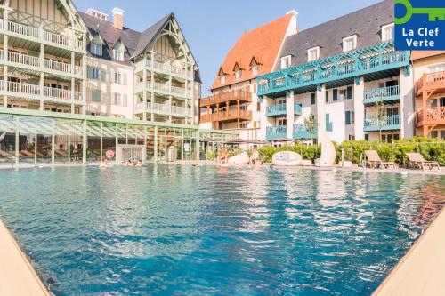 Pierre & Vacances Premium Residence Presqu'ile De La Touques - Delightful Continental Breakfast