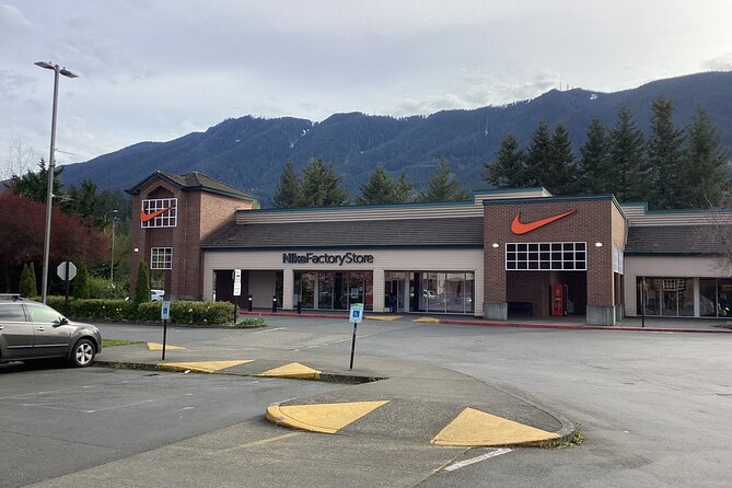 Private Shopping Tour From Seattle to North Bend Premium Outlets - The Sum Up