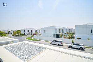 Private Villa With 3bedroom Plus Maids - Mudon - Min Stay 7days - Questions About Your Stay