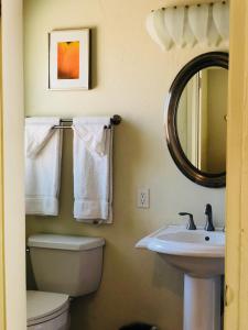 Queens Inn By The River - Unique Touches and Experiences
