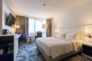 Radisson Blu Hotel, Amsterdam City Center - Family-Friendly Policies and Accommodations